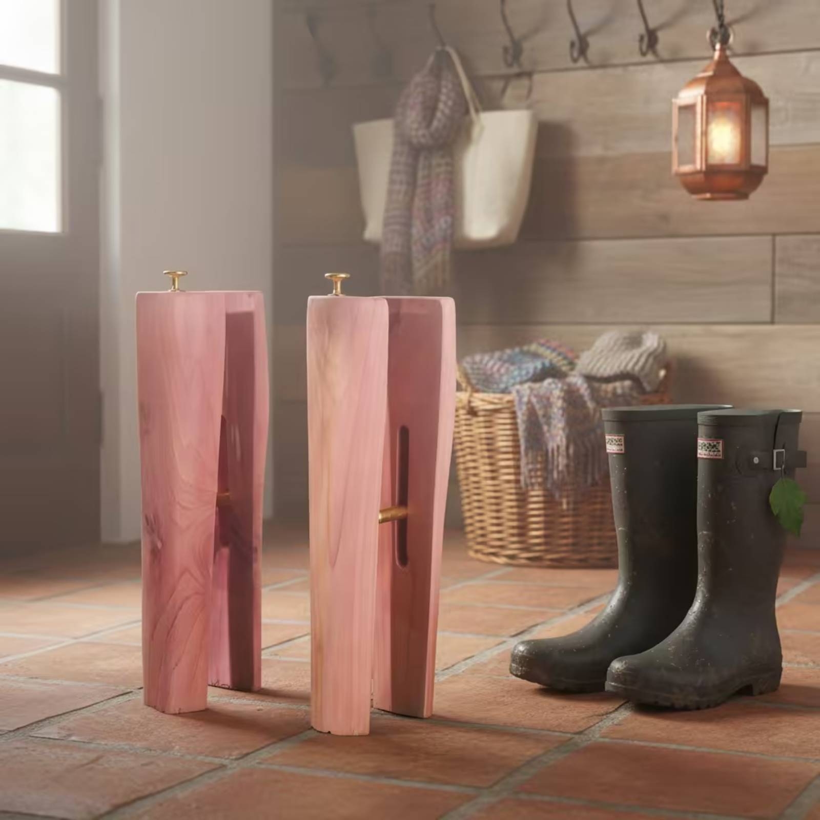 杉材ブーツシェイパー2ピース分割ブーツツリー、ブーツシャフト - Shoe Tree Cedar のレビューと価格
